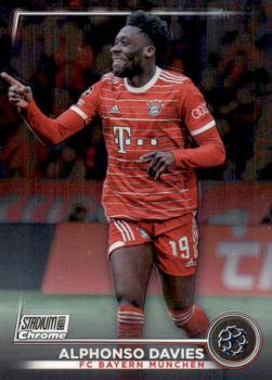 Alphonso Davies Bayern Munchen Topps Stadium Club Chrome UEFA Club Competitions 2022/23 #19