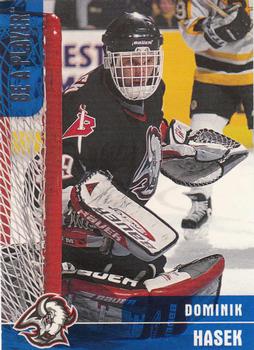 Dominik Hasek Buffalo Sabres In the Game Be a Player Memorabilia 1999/00 #134
